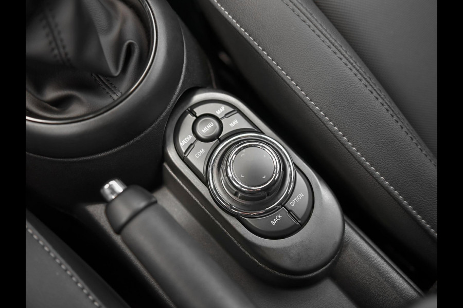 MINI 5-deurs 1.5 Cooper Business Edition Leer Camera Led Navi Cruise