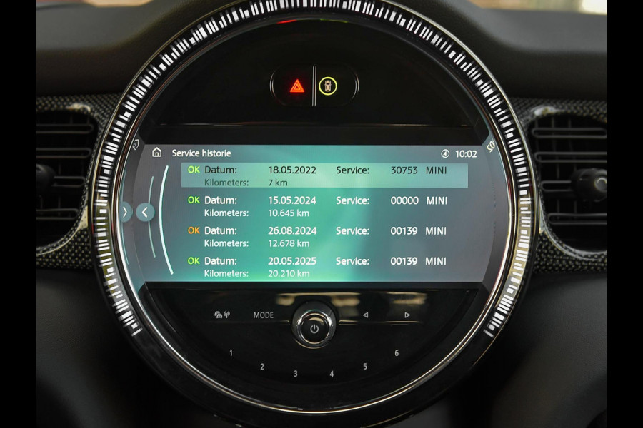 MINI 5-deurs 1.5 Cooper Business Edition Leer Camera Led Navi Cruise