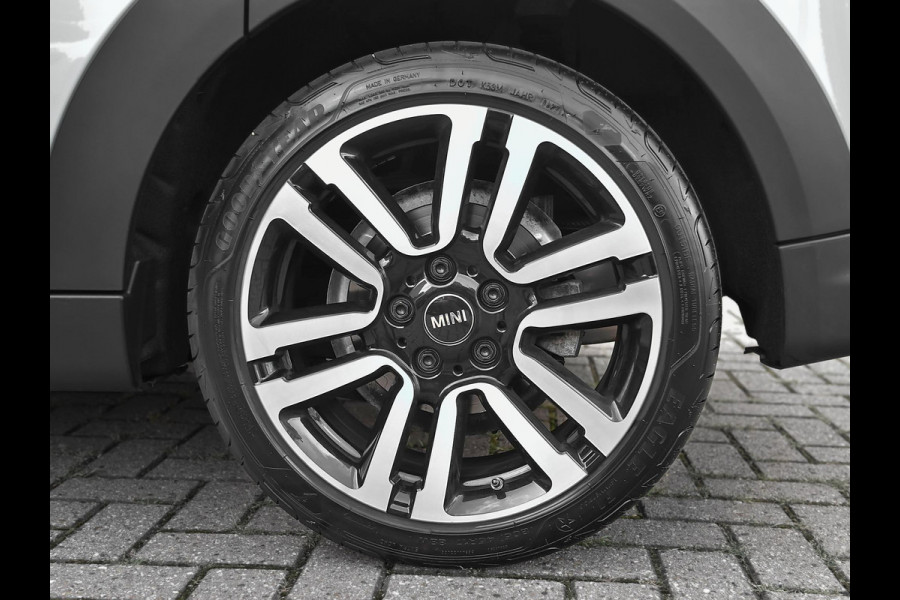 MINI 5-deurs 1.5 Cooper Business Edition Leer Camera Led Navi Cruise