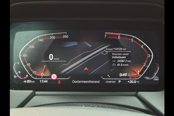BMW 1-serie 118i Executive Edition Sportline | Cruise Contol | Ambiance Verlichting | Navigatie | Keyless | Parkeersensoren | Climate Control | LED | BTW
