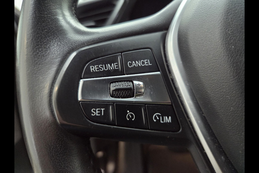 BMW 1-serie 118i Executive Edition Sportline | Cruise Contol | Ambiance Verlichting | Navigatie | Keyless | Parkeersensoren | Climate Control | LED | BTW