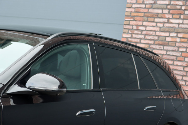 Mercedes-Benz E-Klasse Estate 300 e AMG Line | Hyperscreen | Distronic+ | Nappa Leder | Burmester | Massage | Stoelventilatie | Digital Light | Trekhaak | Pamoramdak | HUD | Verwarmd Stuurwiel |