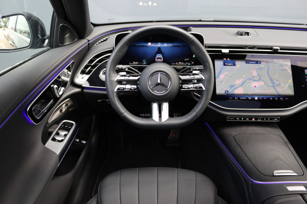 Mercedes-Benz E-Klasse Estate 300 e AMG Line | Hyperscreen | Distronic+ | Nappa Leder | Burmester | Massage | Stoelventilatie | Digital Light | Trekhaak | Pamoramdak | HUD | Verwarmd Stuurwiel |