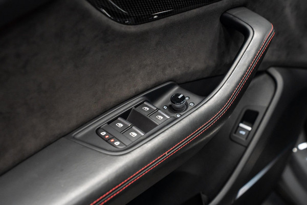 Audi SQ8 4.0 TFSI quattro *Bang & Olufsen / Panorama / Vierwielbesturing / HUD / Surround-view / Standverwarming*
