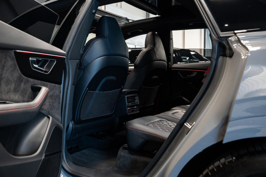 Audi SQ8 4.0 TFSI quattro *Bang & Olufsen / Panorama / Vierwielbesturing / HUD / Surround-view / Standverwarming*