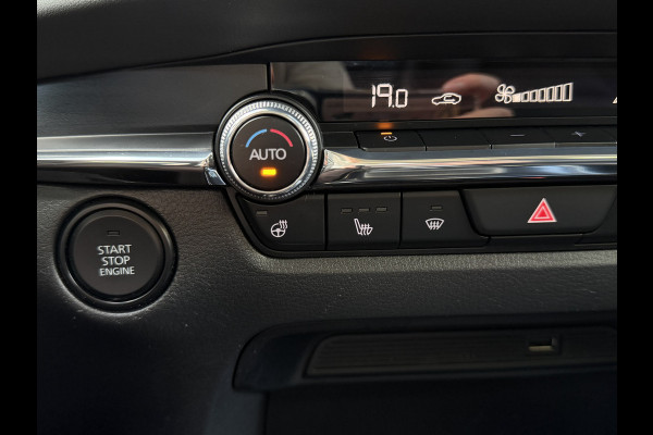 Mazda CX-30 2.0 e-SkyActiv-X M Hybrid Comfort / Keyless / Trekhaak / 18"LM / Carplay / Navi / PDC + Camera