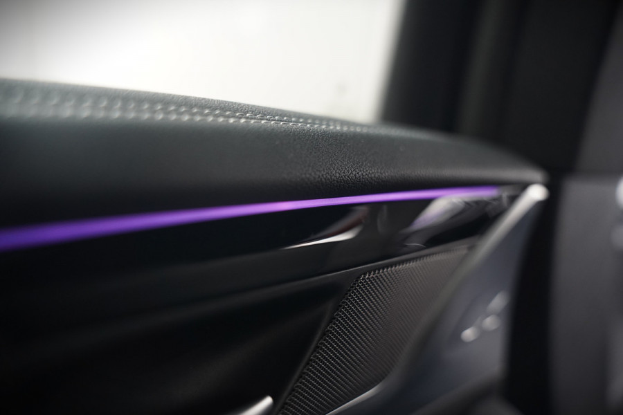 BMW iX3 High Executive 80 kWh | Panoramadak | Harman Kardon | Head-Up Display | Adaptive Cruise Control | Stoelverwarming | Dodehoekdetectie | Keyless | Trekhaak | 360 Camera | Ambiance Verlichting |