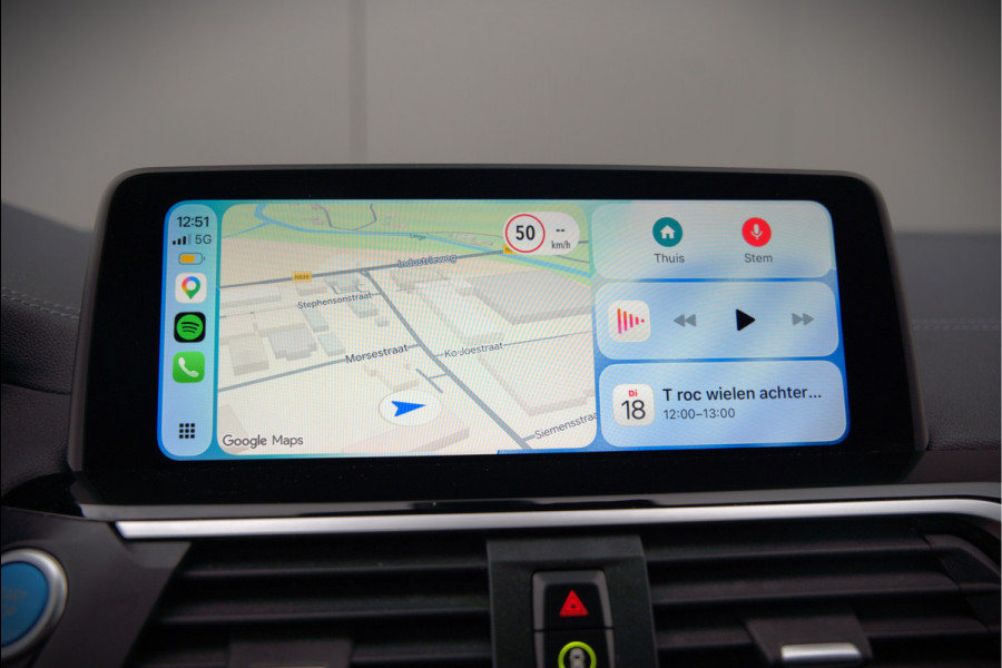 BMW iX3 High Executive 80 kWh | Panoramadak | Harman Kardon | Head-Up Display | Adaptive Cruise Control | Stoelverwarming | Dodehoekdetectie | Keyless | Trekhaak | 360 Camera | Ambiance Verlichting |