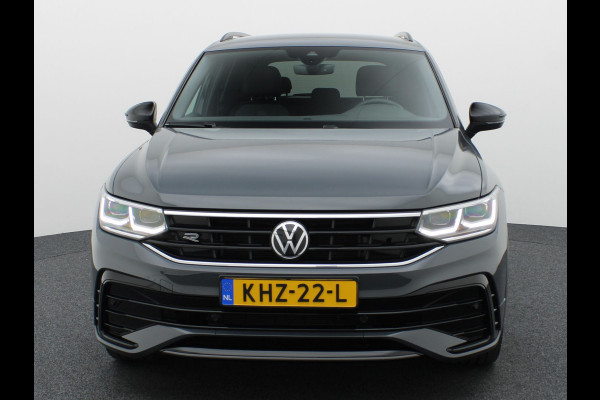 Volkswagen Tiguan 1.5 TSI R-Line Business+ | Trekhaak wegkl. | 20" | Elk. A-klep | IQ Light | Camera | Prijs Rijklaar!!