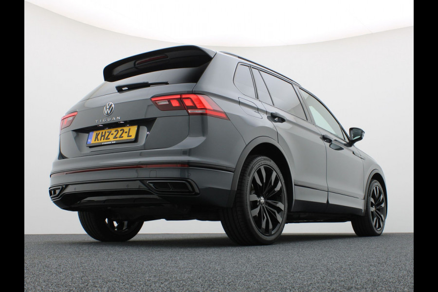Volkswagen Tiguan 1.5 TSI R-Line Business+ | Trekhaak wegkl. | 20" | Elk. A-klep | IQ Light | Camera | Prijs Rijklaar!!
