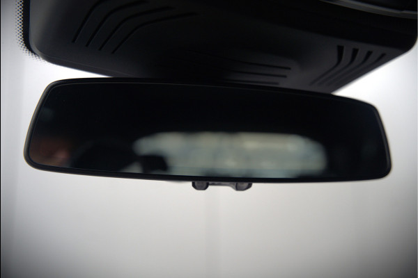 BMW iX3 High Executive 80 kWh | Panoramadak | Harman Kardon | Head-Up Display | Adaptive Cruise Control | Stoelverwarming | Dodehoekdetectie | Keyless | Trekhaak | 360 Camera | Ambiance Verlichting |