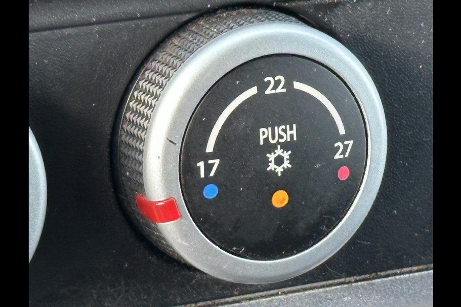 FUSO Canter 3C15 3.0 DI 340 bakwagen met deuren airco|trekhaak