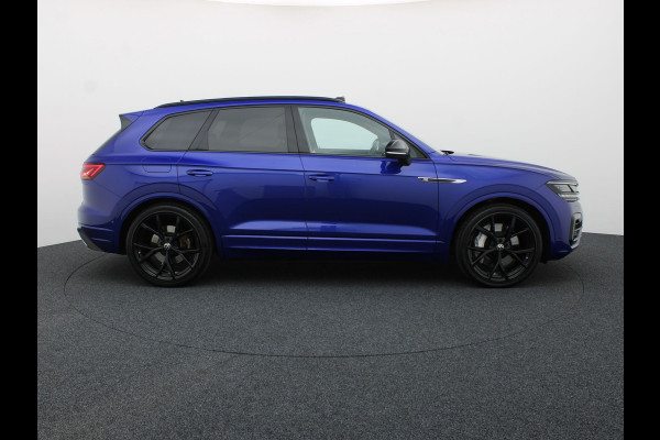 Volkswagen Touareg 3.0 TSi 4MOTION R | Panodak | Stoelkoeling | Trekhaak | Luchtvering | 22'' | Prijs Rijklaar!!