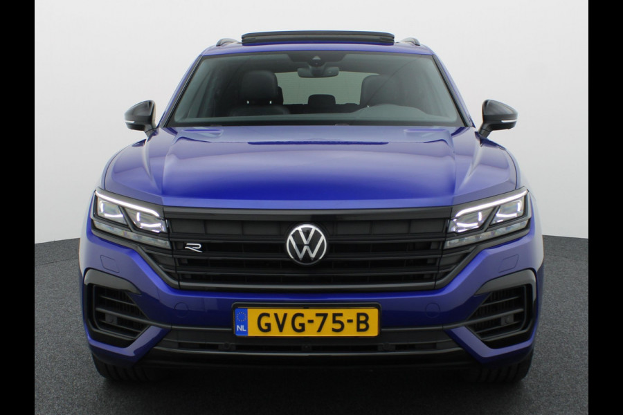Volkswagen Touareg 3.0 TSi 4MOTION R | Panodak | Stoelkoeling | Trekhaak | Luchtvering | 22'' | Prijs Rijklaar!!