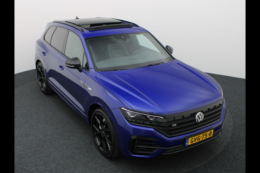 Volkswagen Touareg 3.0 TSi 4MOTION R | Panodak | Stoelkoeling | Trekhaak | Luchtvering | 22'' | Prijs Rijklaar!!
