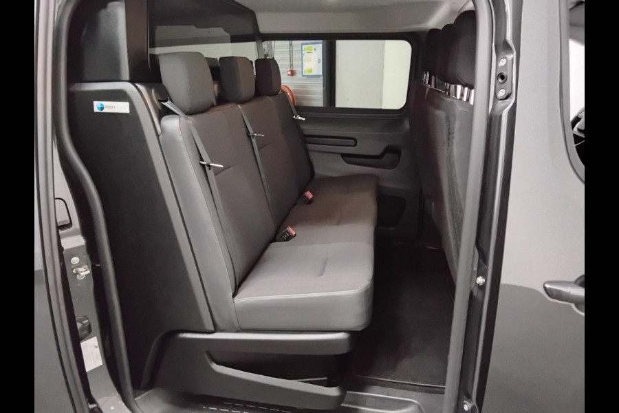 Opel Vivaro 1.5 Diesel 120pk L3 Dubbele Cabine Apple Carplay /  Android Auto Parkeersensoren V+A Trekhaak Camera Navigatie Cruise Control LED koplampen houten afwerking laadruimte