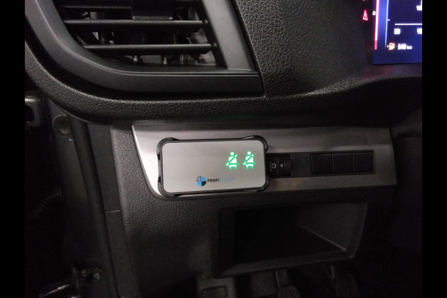 Opel Vivaro 1.5 Diesel 120pk L3 Dubbele Cabine Apple Carplay /  Android Auto Parkeersensoren V+A Trekhaak Camera Navigatie Cruise Control LED koplampen houten afwerking laadruimte