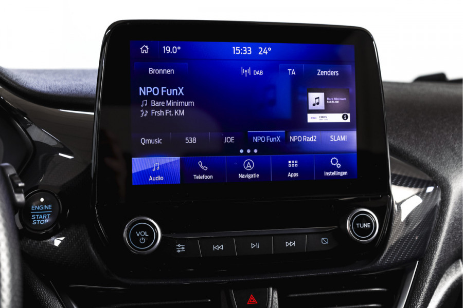 Ford Fiesta 1.0 EcoBoost ST-Line | Cruise | Winterpakket | PDC | Camera | NAV + App. Connect | ECC | LM 17" |