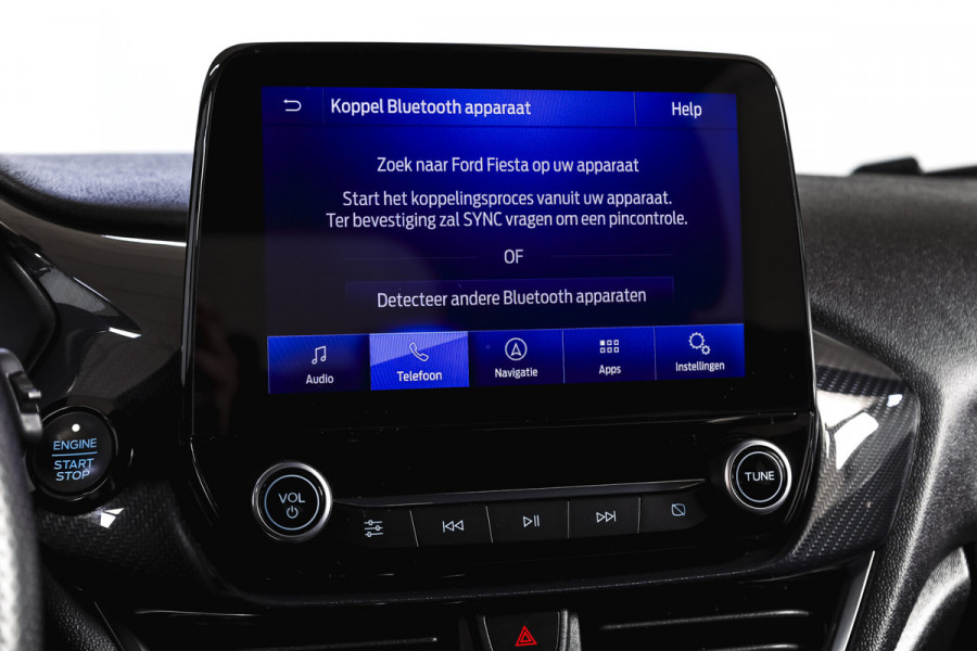 Ford Fiesta 1.0 EcoBoost ST-Line | Cruise | Winterpakket | PDC | Camera | NAV + App. Connect | ECC | LM 17" |