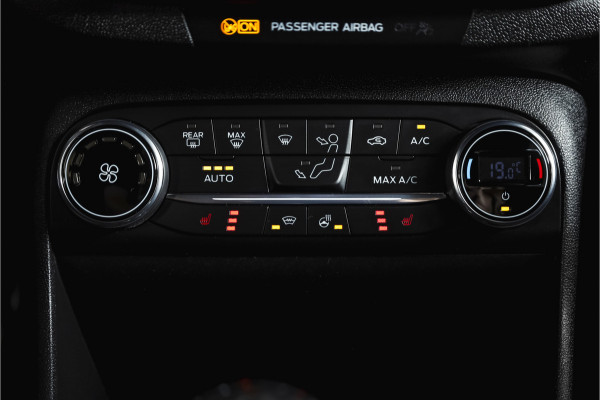 Ford Fiesta 1.0 EcoBoost ST-Line | Cruise | Winterpakket | PDC | Camera | NAV + App. Connect | ECC | LM 17" |