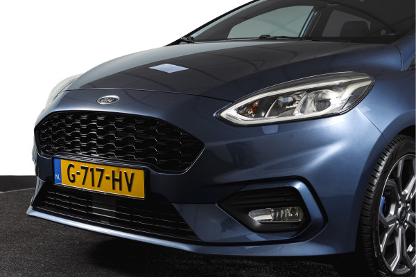 Ford Fiesta 1.0 EcoBoost ST-Line | Cruise | Winterpakket | PDC | Camera | NAV + App. Connect | ECC | LM 17" |