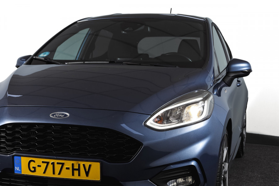 Ford Fiesta 1.0 EcoBoost ST-Line | Cruise | Winterpakket | PDC | Camera | NAV + App. Connect | ECC | LM 17" |