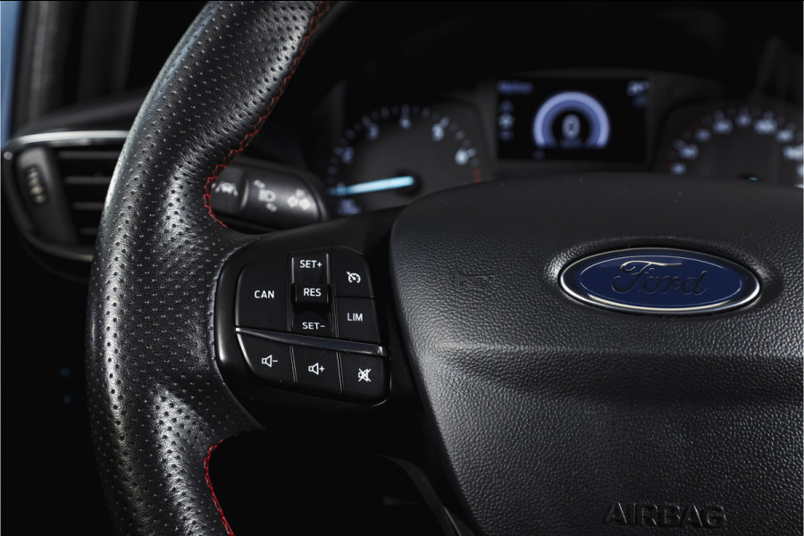 Ford Fiesta 1.0 EcoBoost ST-Line | Cruise | Winterpakket | PDC | Camera | NAV + App. Connect | ECC | LM 17" |