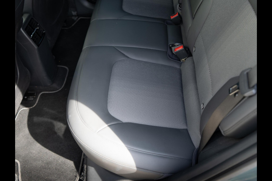 Kia Niro EV Edition 64.8 kWh | Stoel en stuurverwarming | PDC voor en achter |