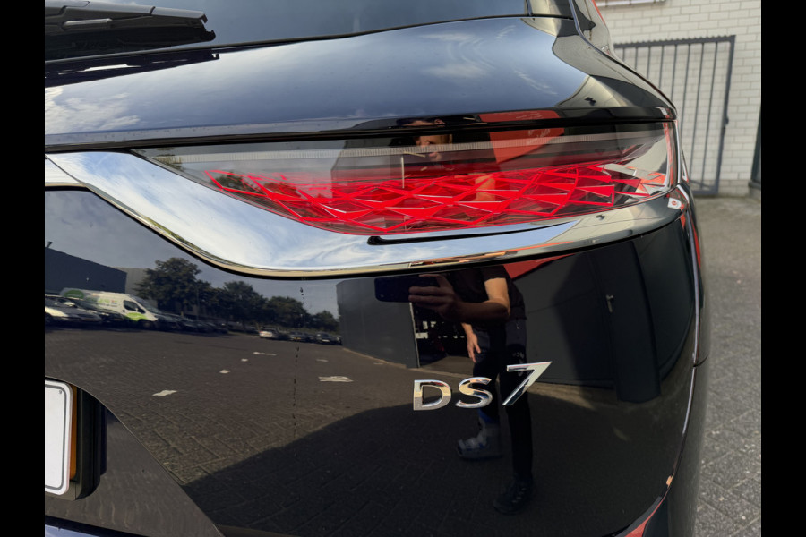 DS Ds 7 Crossback 300pk E-Tense 4x4 Opera (Elektrisch Schuifdak - Trekhaak - Leder incl verwarming/koeling/massage/geheugen - Focal Electra - Nigh