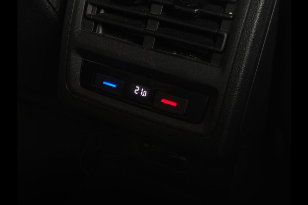 Volkswagen Golf 2.0 TSI GTI VOL! | 245PK | DEALER ONDERH | IQ-LIGHTS | STOEL/STUUR VERW | CARPLAY | ADD CRUISE | CARPLAY | ETC