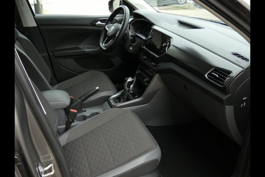 Volkswagen T-Cross 1.0 TSI Style Business R | STOELVERWARMING | APPLE CARPLAY | ACHTERUITRIJCAMERA |
