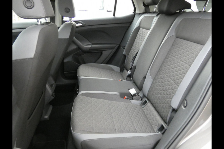 Volkswagen T-Cross 1.0 TSI Style Business R | STOELVERWARMING | APPLE CARPLAY | ACHTERUITRIJCAMERA |