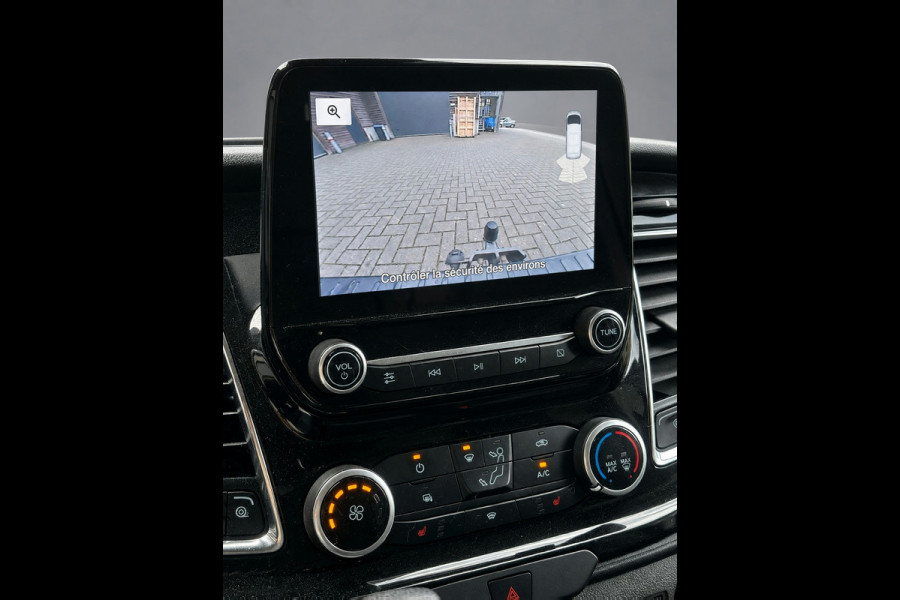 Ford Transit Custom 320 2.0 TDCI L2H1 Sport Camera, Cruise, Carplay, LED, Leder, Stoelverwarming, Automaat, 185pk, Trekhaak, Multimedia, Uniek!