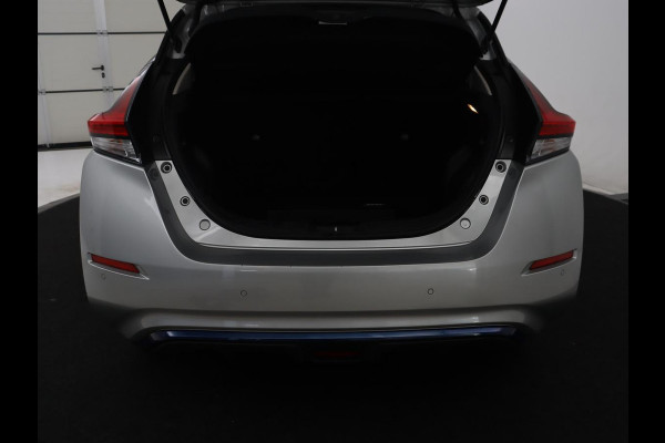 Nissan LEAF 3.Zero Limited Edition 62 kWh | SOH 88.7% | Leder | Adaptive cruise | Stuur/stoel verwarming | Bose Sound | Full LED | 360 camera | Carplay |