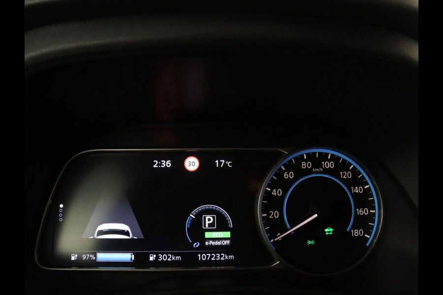 Nissan LEAF 3.Zero Limited Edition 62 kWh | SOH 88.7% | Leder | Adaptive cruise | Stuur/stoel verwarming | Bose Sound | Full LED | 360 camera | Carplay |