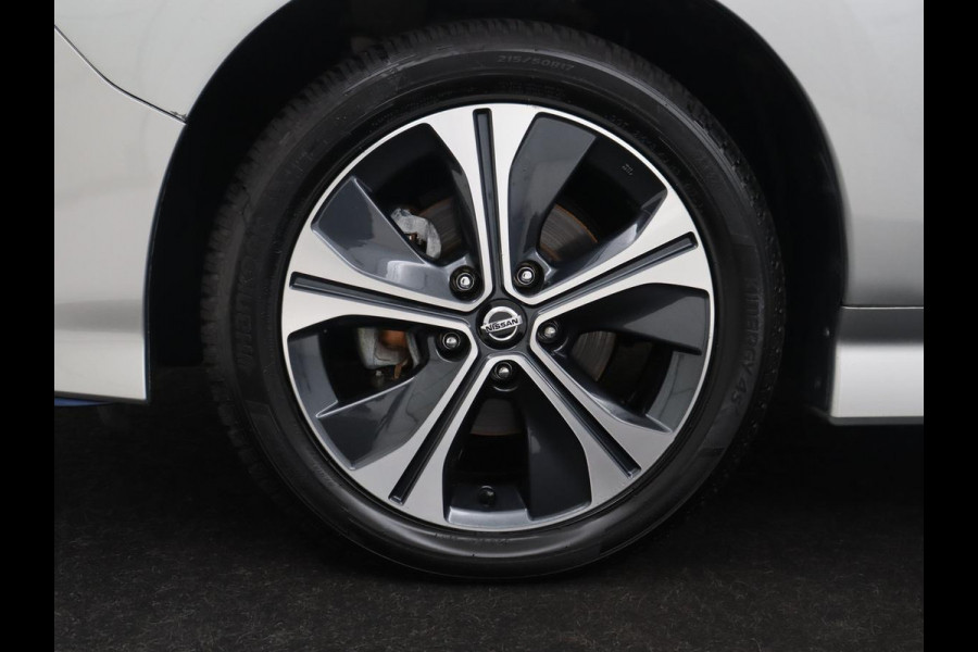 Nissan LEAF 3.Zero Limited Edition 62 kWh | SOH 88.7% | Leder | Adaptive cruise | Stuur/stoel verwarming | Bose Sound | Full LED | 360 camera | Carplay |