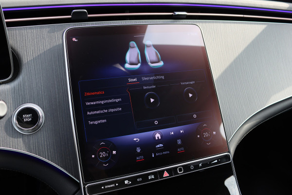 Mercedes-Benz EQE 300 AMG Line 89 kWh | Luchtvering | Distronic+ | Panoramadak | Leder | Burmester | Digital Light | Verwarmd Stuurwiel | Surround Camera | Keyless Go |