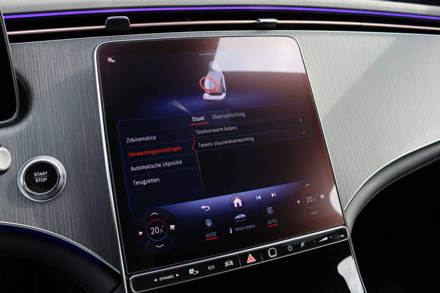 Mercedes-Benz EQE 300 AMG Line 89 kWh | Luchtvering | Distronic+ | Panoramadak | Leder | Burmester | Digital Light | Verwarmd Stuurwiel | Surround Camera | Keyless Go |