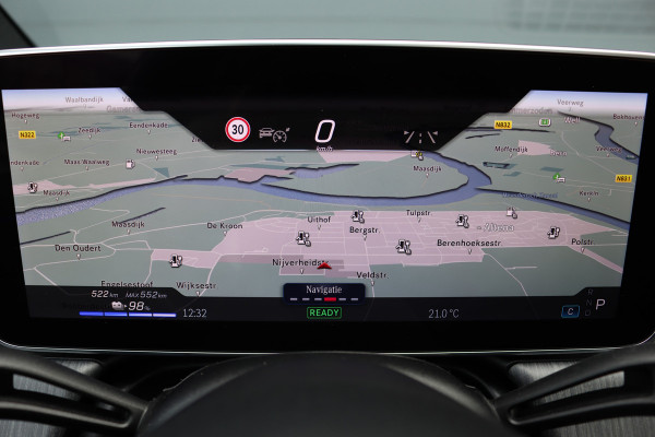 Mercedes-Benz EQE 300 AMG Line 89 kWh | Luchtvering | Distronic+ | Panoramadak | Leder | Burmester | Digital Light | Verwarmd Stuurwiel | Surround Camera | Keyless Go |