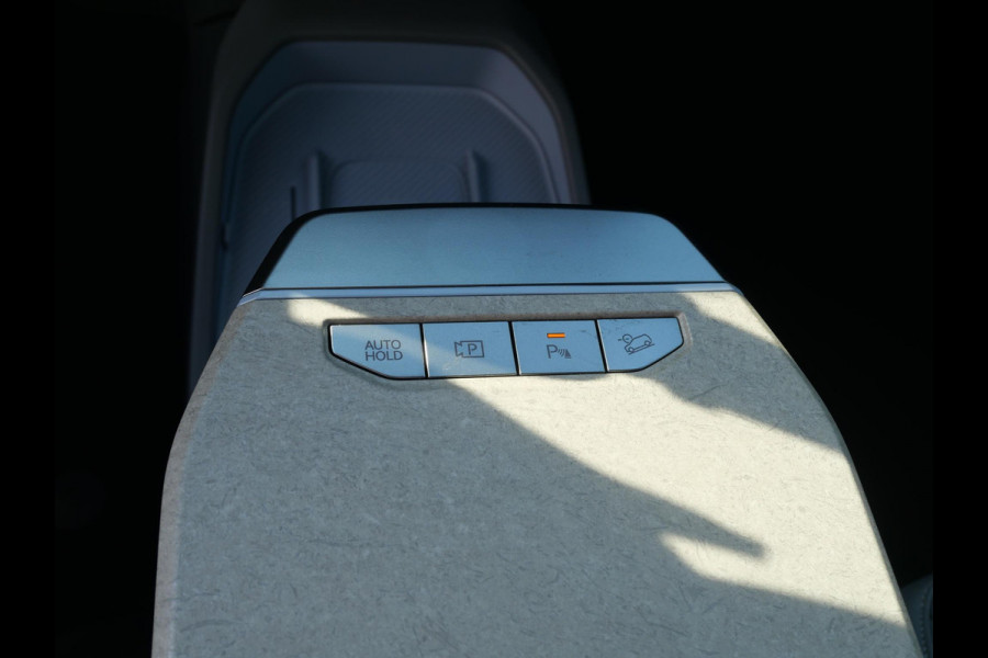 Kia EV3 Plus Advanced 81.4 kWh | Schuif-kanteldak | Carplay | Stoel-Stuurverwarming | Leder |