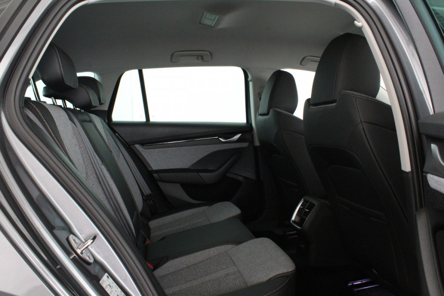 Škoda Octavia Combi 1.5 TSI Business Edition > Camera/Trekhaak/Winterpakket/ Graphite Grey