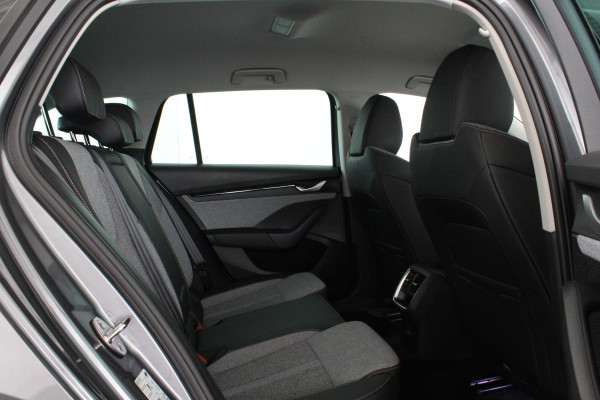 Škoda Octavia Combi 1.5 TSI Business Edition > Camera/Trekhaak/Winterpakket/ Graphite Grey