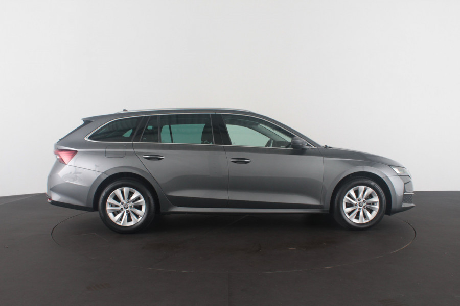 Škoda Octavia Combi 1.5 TSI Business Edition > Camera/Trekhaak/Winterpakket/ Graphite Grey