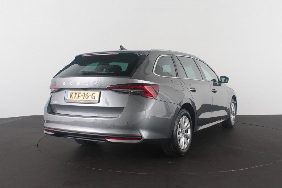 Škoda Octavia Combi 1.5 TSI Business Edition > Camera/Trekhaak/Winterpakket/ Graphite Grey
