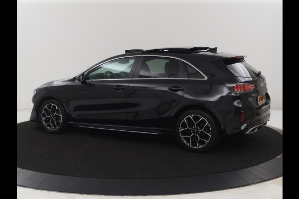 Kia Ceed 1.0 T-GDi GT-PlusLine | Panoramadak | Leder/alcantara | Stuur/stoel verwarming | Camera | Carplay | JBL | Dodehoek detectie | Memory | Virtual Dashboard | Full LED |