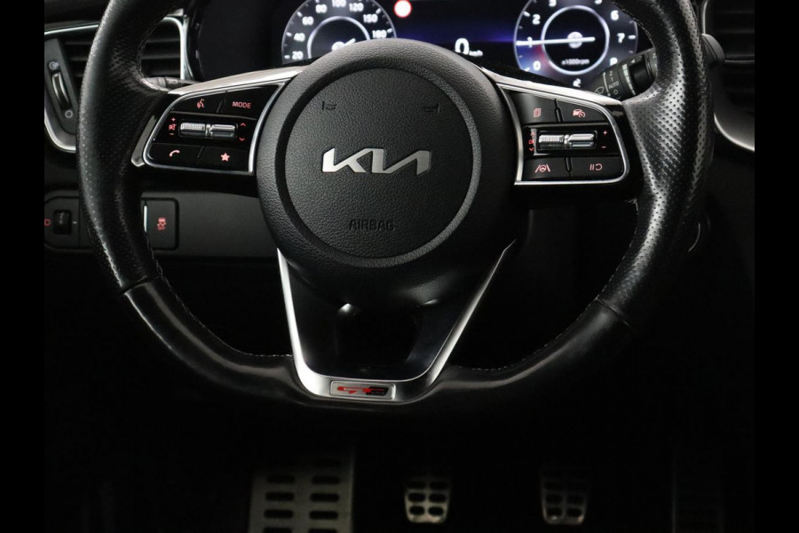 Kia Ceed 1.0 T-GDi GT-PlusLine | Panoramadak | Leder/alcantara | Stuur/stoel verwarming | Camera | Carplay | JBL | Dodehoek detectie | Memory | Virtual Dashboard | Full LED |