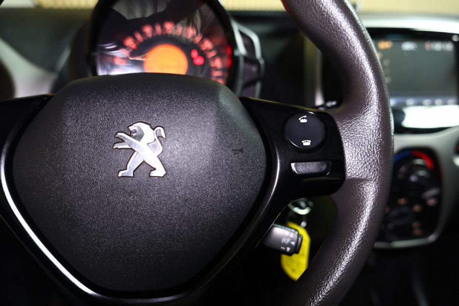 Peugeot 108 1.2 Puretech Allure CABRIOTOP AIRCO CARPLAY CAMERA