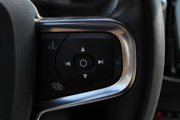 Volvo XC40 T4 211PK Automaat Recharge Inscription Expression Cruise control / DAB audio / Apple Carplay / Climate Control / Keyless entry