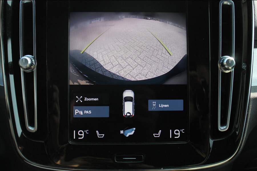 Volvo XC40 T4 211PK Automaat Recharge Inscription Expression Cruise control / DAB audio / Apple Carplay / Climate Control / Keyless entry