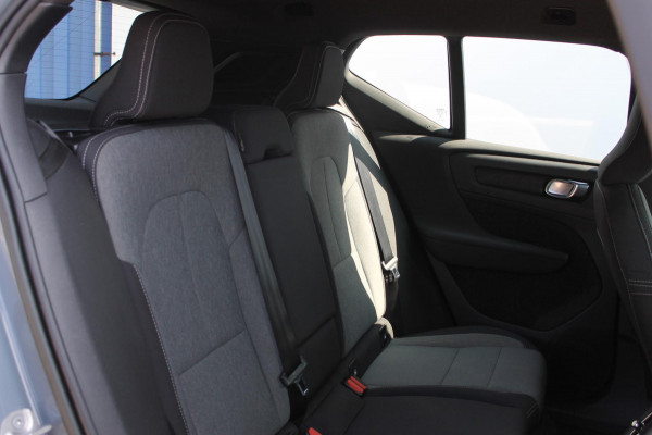 Volvo XC40 T4 211PK Automaat Recharge Inscription Expression Cruise control / DAB audio / Apple Carplay / Climate Control / Keyless entry
